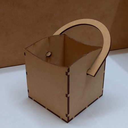 Caja 9x9x9con manija 3mm